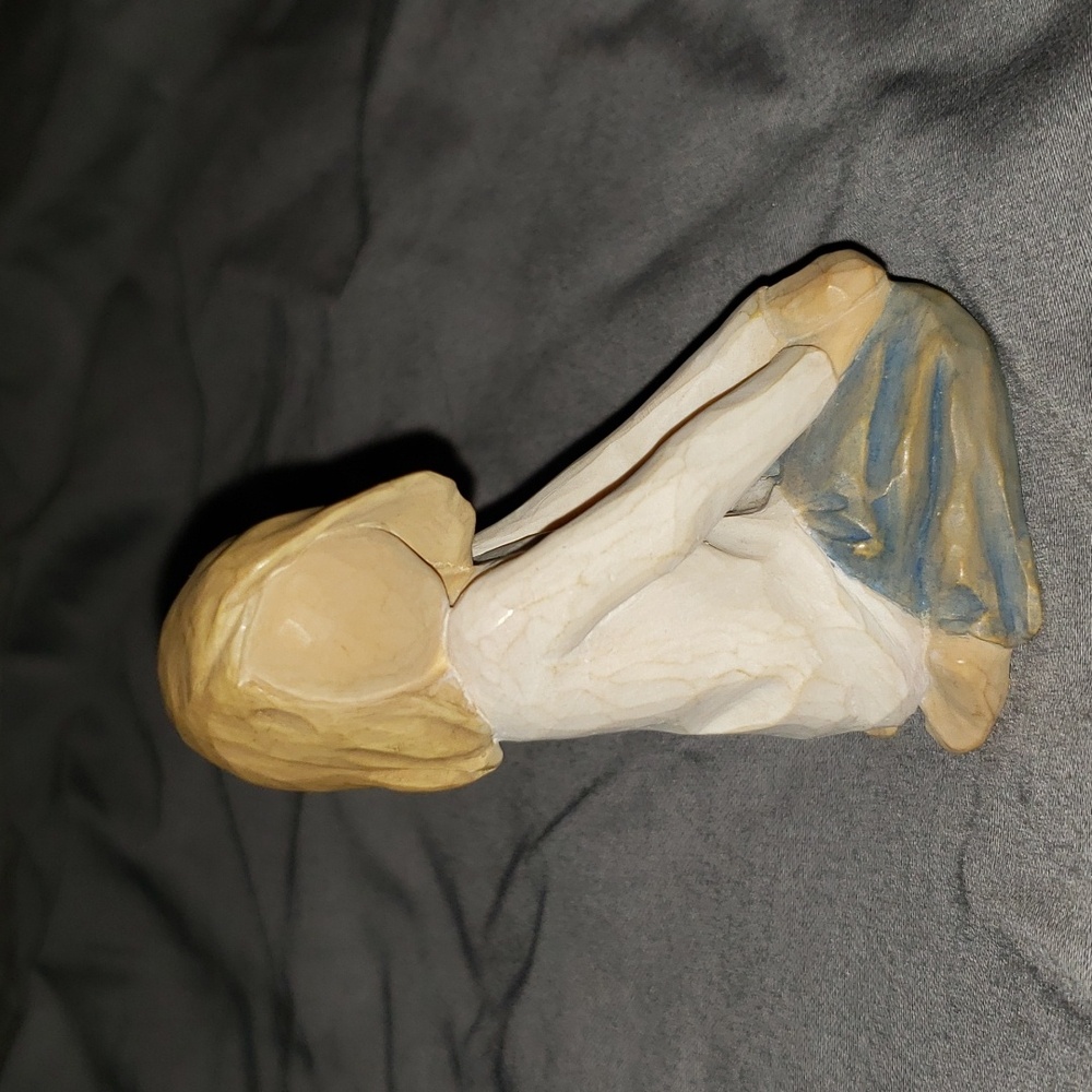 Willow Tree "Joyful" Figure